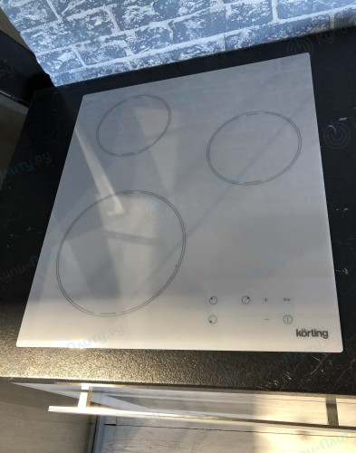 Индукционная варочная панель Korting (Кёртинг) HI 42031 BW